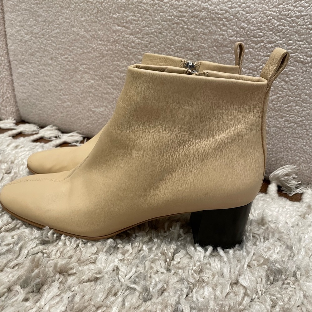 Everlane The Day Ankle Boot in Ecru